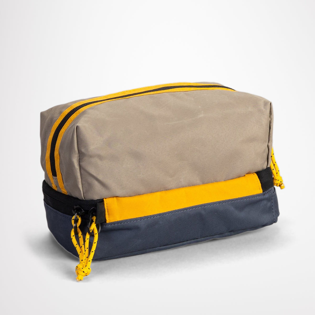 Eve Washbag | PROPERTY OF...