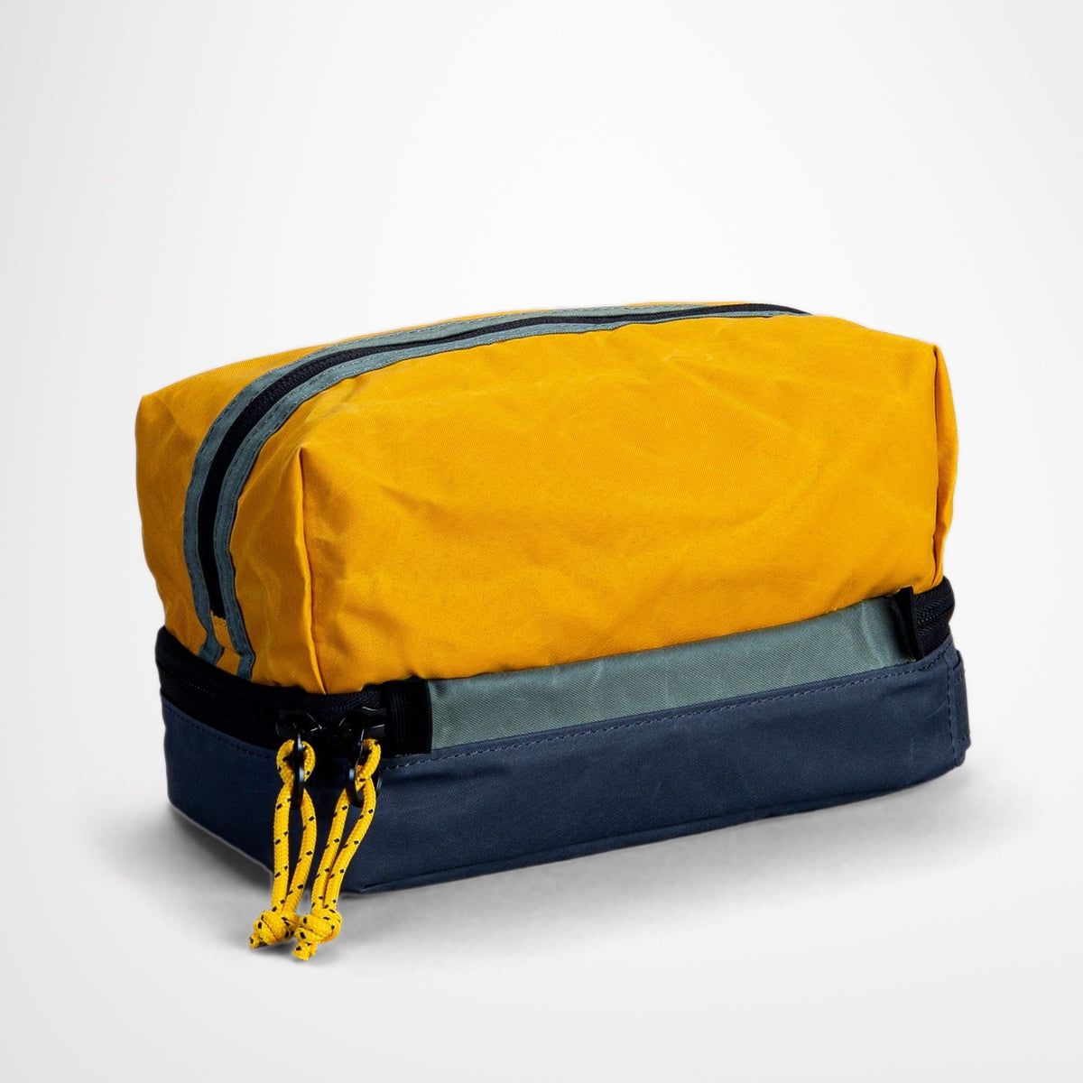Eve Washbag (Sale) | PROPERTY OF...
