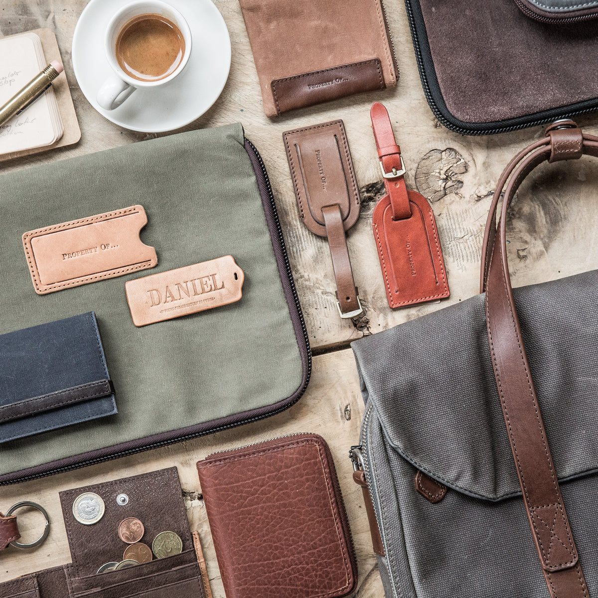 Propiedad de... | Bolsas de viaje premium de Ámsterdam – PROPERTY OF...