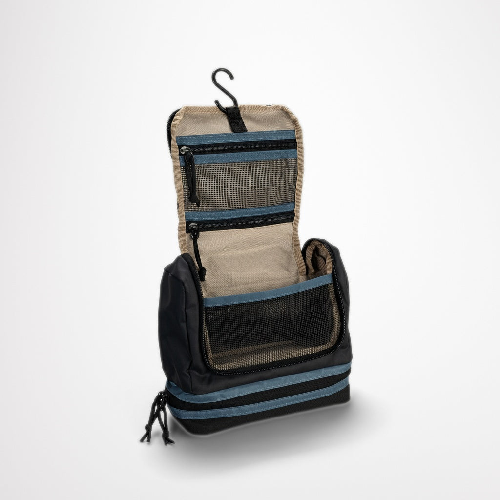 Sandi Hang-Up Washbag | PROPERTY OF...