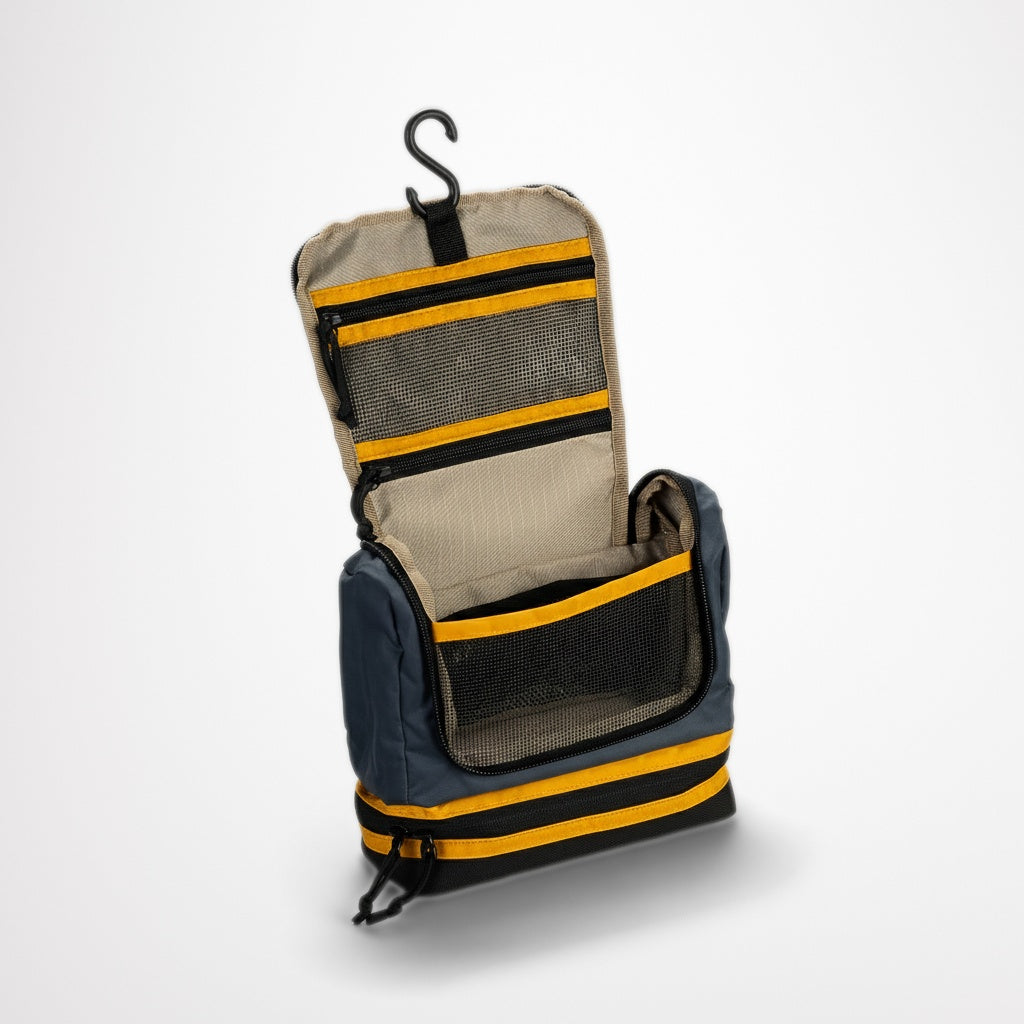 Sandi Hang-Up Washbag | PROPERTY OF...