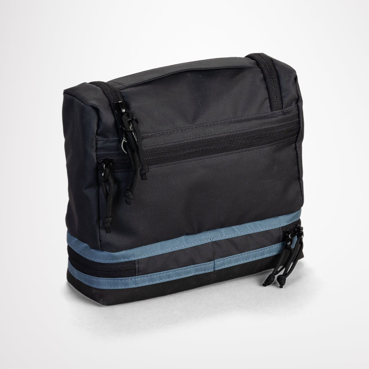 Sandi Hang-Up Washbag | PROPERTY OF...