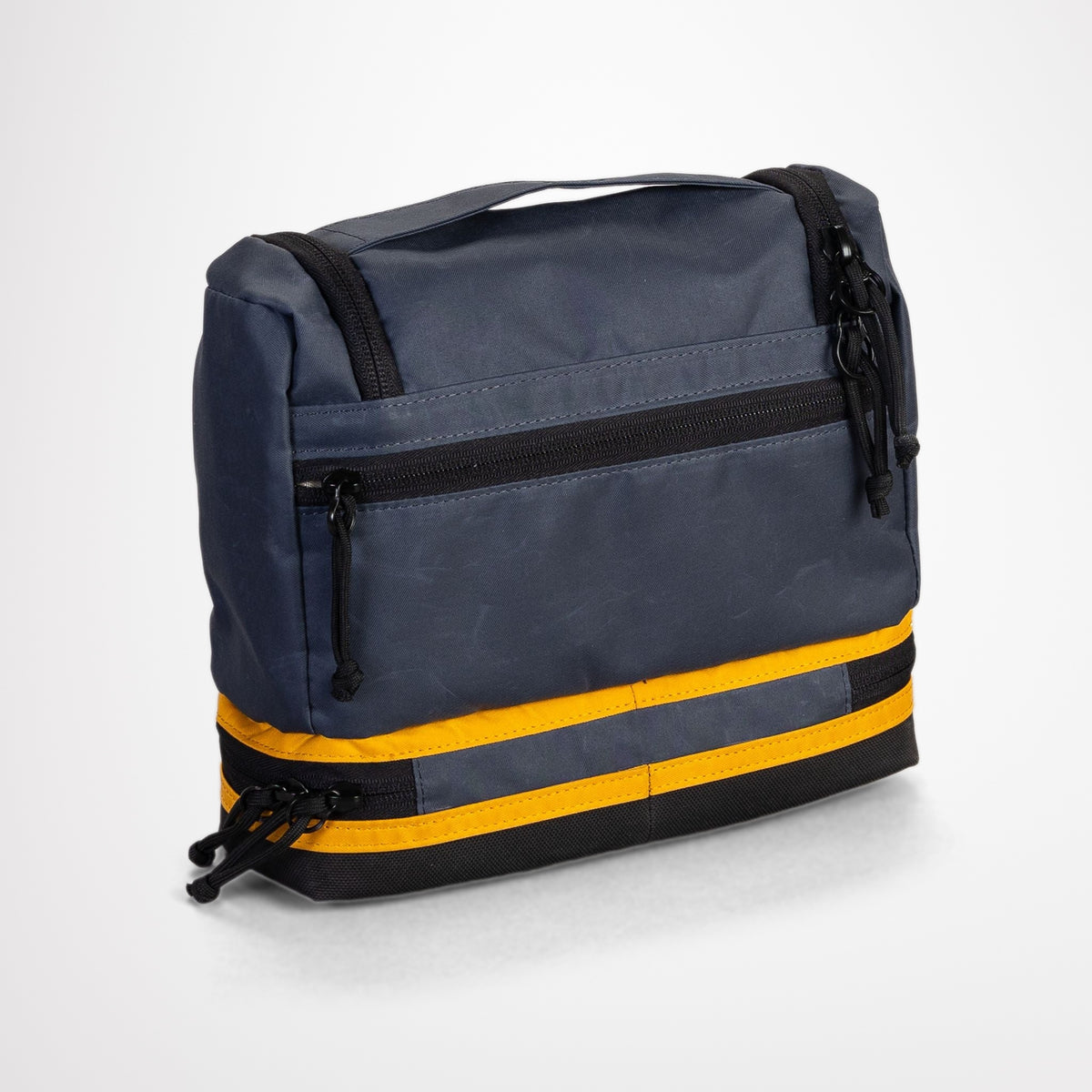 Sandi Hang-Up Washbag | PROPERTY OF...