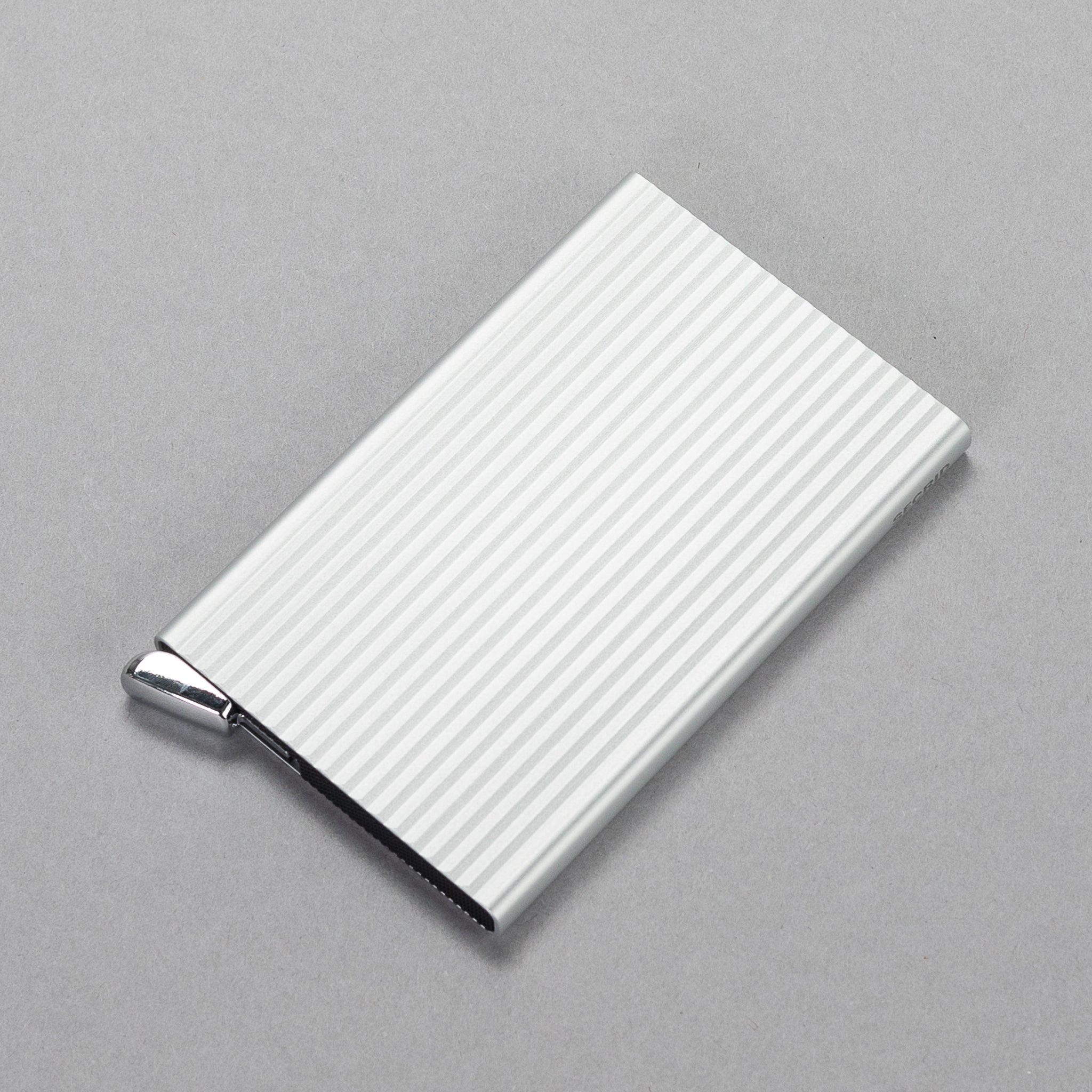 fluted-silver